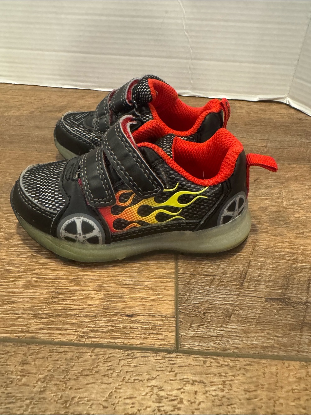 Carter’s Toddler Light Up Race Car Sneakers Black Red Size 5